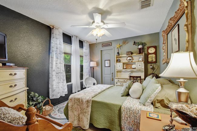 181 Foxglove Pass, House other with 6 bedrooms, 3 bathrooms and null parking in Cibolo TX | Image 20