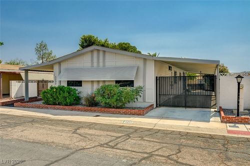 3202 Chimayo Ln, Las Vegas, NV, 89122-3337 | Card Image