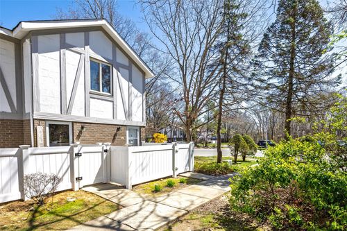 85 Birchwood Rd, Medford, NY, 11763-1249 | Card Image