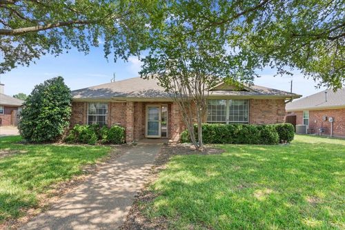 1414 Chapel Hill Dr, Waco, TX, 76712-8713 | Card Image