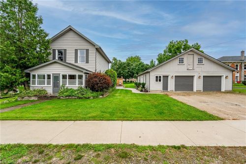 1040 Main St, Wroxeter, ON, N0G2X0 | Card Image