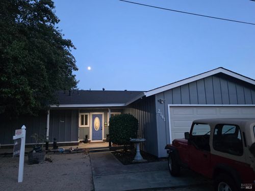 2041 Monroe St, Yountville, CA, 94599-1249 | Card Image