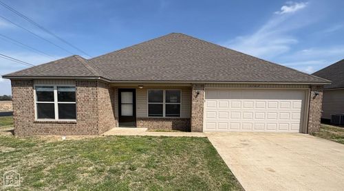 3702 Remington Dr, Jonesboro, AR, 72404-7032 | Card Image
