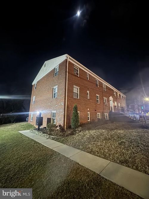 9-129 S Courthouse Rd, ARLINGTON, VA, 22204-1906 | Card Image