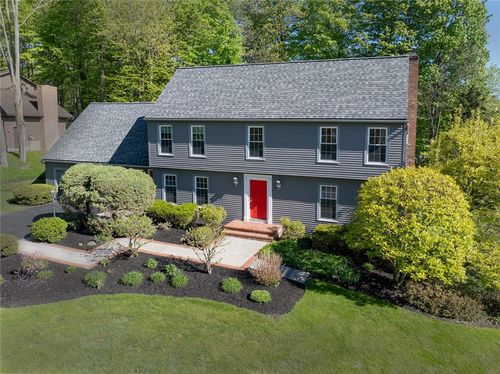 18 High Hill Dr, Pittsford, NY, 14534-2954 | Card Image