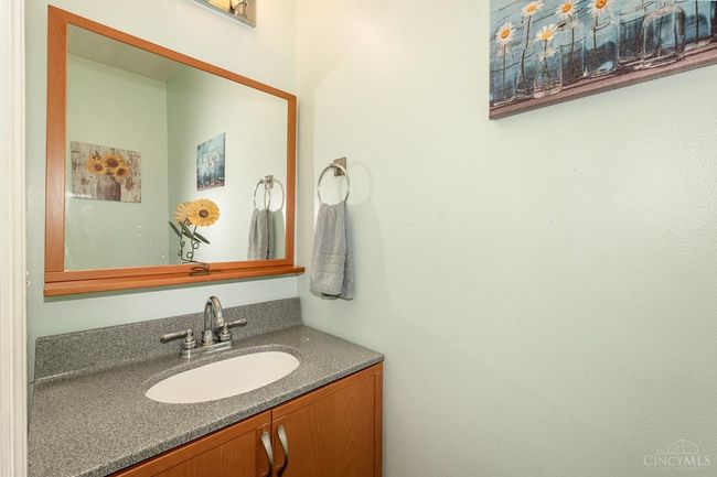 3690 Parfore Ct, Condo with 2 bedrooms, 2 bathrooms and null parking in Cincinnati OH | Image 8