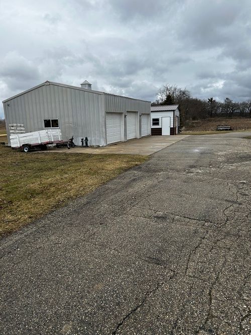 W6594 Willow Bend Rd, WALWORTH, WI, 53184-5625 | Card Image