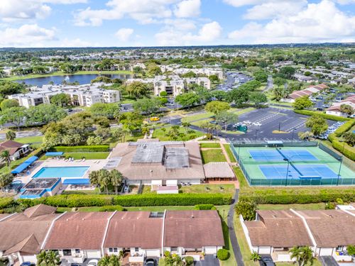 315-5190 Las Verdes Cir, Delray Beach, FL, 33484-8070 | Card Image