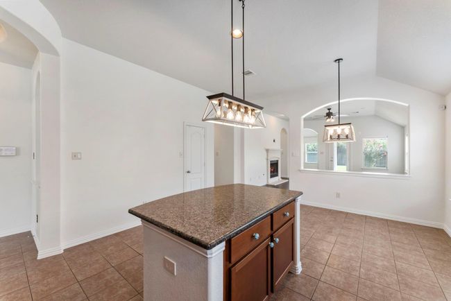 28519 Lockeridge View Dr, House other with 3 bedrooms, 2 bathrooms and 2 parking in Spring TX | Image 14