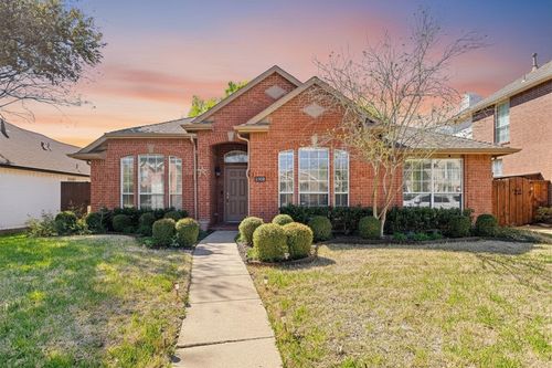 10805 Columbia Dr, Frisco, TX, 75035-8323 | Card Image