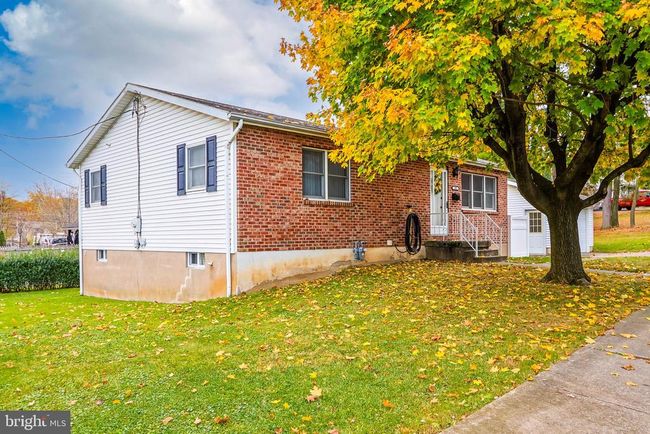305 Chestnut St, House other with 2 bedrooms, 1 bathrooms and null parking in Freemansburg PA | Image 25