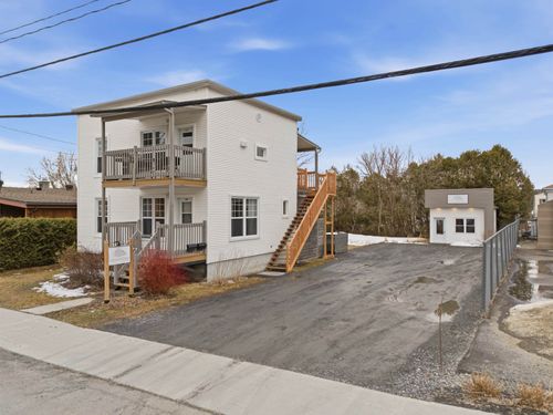 150 Rue Brassard, Magog, QC, J1X1P9 | Card Image