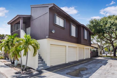 52-5284 Bosque Ln, West Palm Beach, FL, 33415-2635 | Card Image