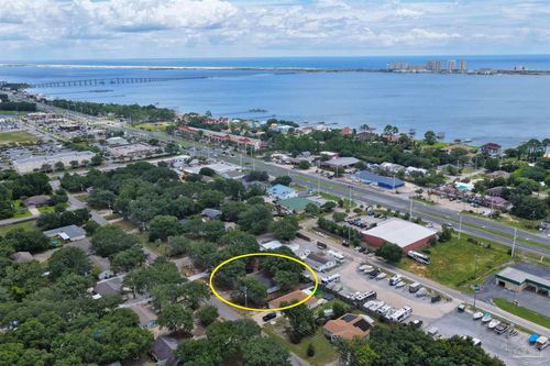 8137 Fourth St, Navarre, FL, 32566-9151 | Card Image