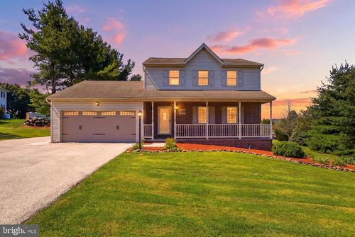 5058 Hickory View Dr, Spring Grove, PA, 17362-7871 | Card Image