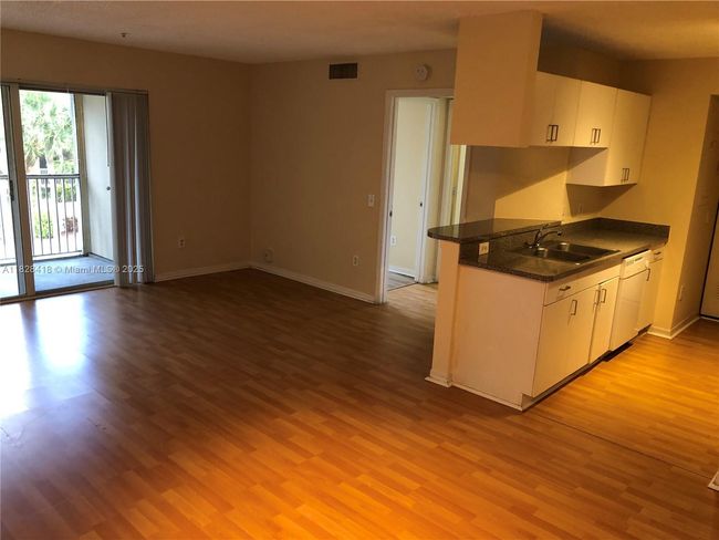APT-308 - 470 S Park Rd, Condo with 2 bedrooms, 2 bathrooms and null parking in Hollywood FL | Image 9