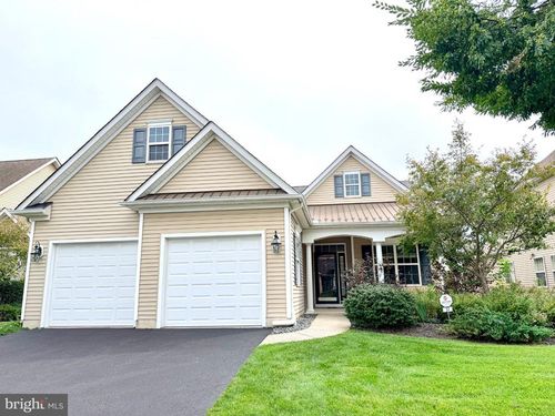 37 Murano Dr, PRINCETON JUNCTION, NJ, 08550-2470 | Card Image