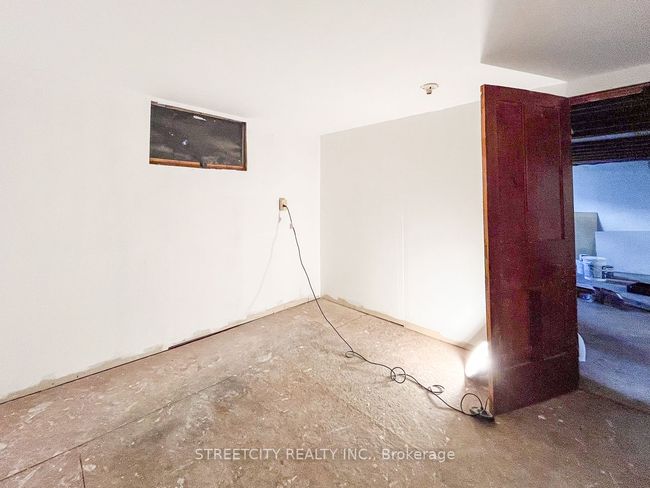 116 Sterling St, House other with 3 bedrooms, 1 bathrooms and 2 parking in London ON | Image 27