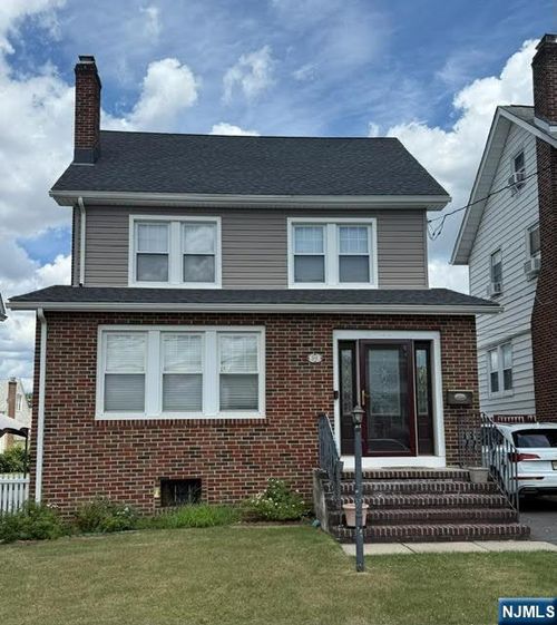 96 Hedden Ter, North Arlington, NJ, 07031-6117 | Card Image