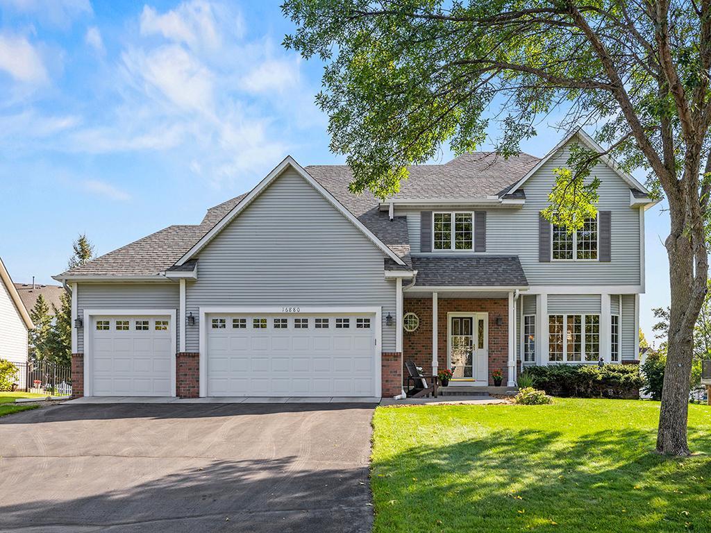 Huntington Path, Lakeville, MN 55044
