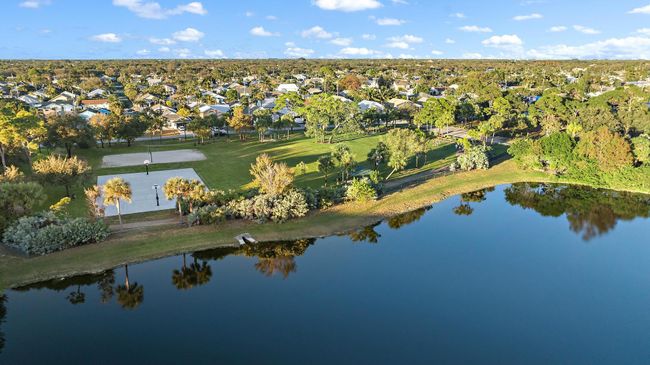 6238 Dania St, House other with 3 bedrooms, 2 bathrooms and null parking in Jupiter FL | Image 33