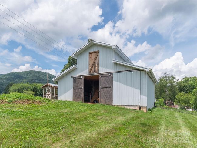 3355 Thickety Rd, House other with 3 bedrooms, 2 bathrooms and null parking in Clyde NC | Image 24