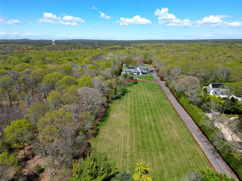 124 Montauk Hwy, Southampton, NY, 11968 | Card Image