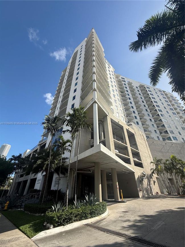APT-1805 - 10 Sw South River Dr, Condo with 1 bedrooms, 1 bathrooms and null parking in Miami FL | Image 7