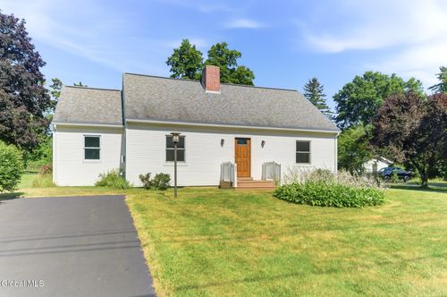 52 Willow Street, Guilderland, NY, 12084 | Card Image