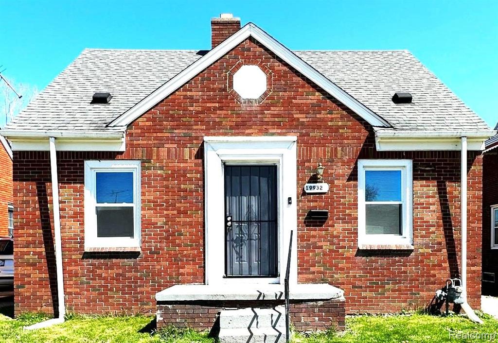 Hickory St, Detroit, MI 48205