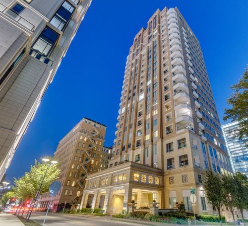 14a-2300 Wolf St, Dallas, TX, 75201-7055 | Card Image
