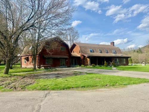 106/106A Josh Webb Lane, Sherburne, NY, 13460 | Card Image