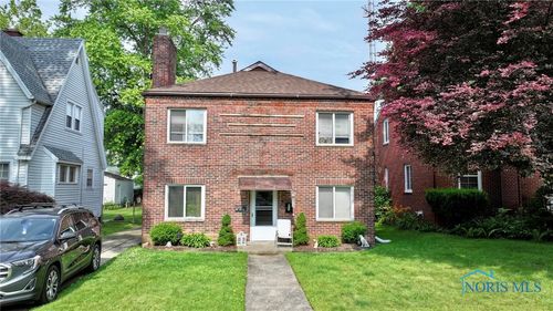 2911 Powhattan Pkwy, Toledo, OH, 43606-3738 | Card Image