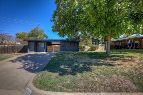 3905 Sanguinet St, Fort Worth, TX, 76107-7237 | Card Image