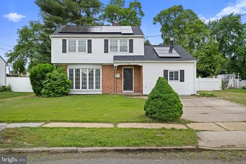 410 S Arthur Dr, BEVERLY, NJ, 08010-2106 | Card Image