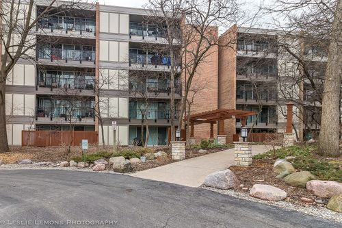 apt-4d-5900 Oakwood Dr, Lisle, IL, 60532-3007 | Card Image