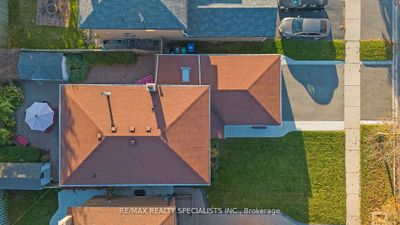 12 Willowcrest Crt, House other with 3 bedrooms, 3 bathrooms and 6 parking in Brampton ON | Image 3