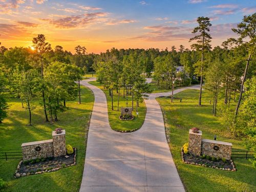12-2-1 Grand View, Huntsville, TX, 77340 | Card Image