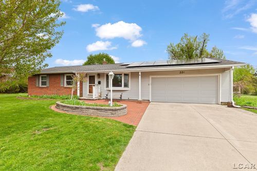 331 Anthony Ct, Adrian, MI, 49221-3103 | Card Image