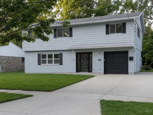 144 Silverwood Circle, Springdale, OH, 45246 | Card Image