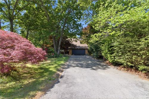 25 Vezina Dr, Killingly, CT, 06239-4229 | Card Image