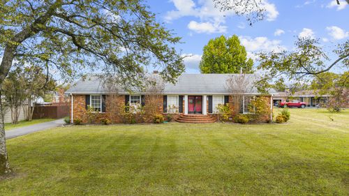 915 Winston Ave, Lebanon, TN, 37087-2637 | Card Image