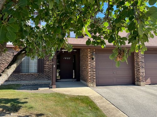d-1607 Thames Ct, Wheaton, IL, 60189-8332 | Card Image
