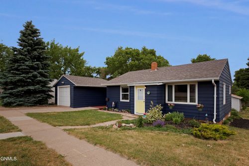 409 7th Street N, New Salem, ND, 58563 | Card Image
