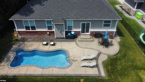 49428 Messara Dr, Macomb, MI, 48042-4740 | Card Image