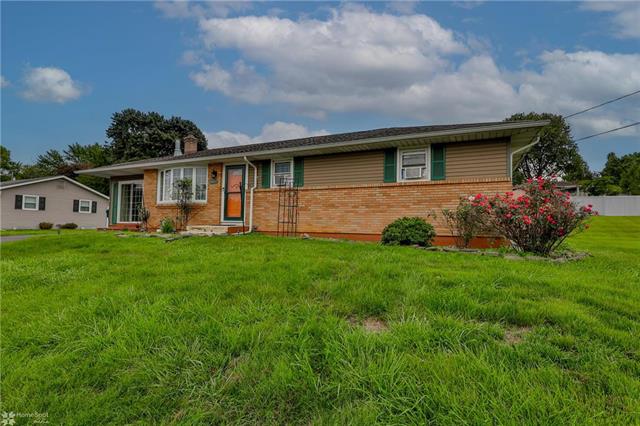 Crestview Ave, Easton, PA 18045
