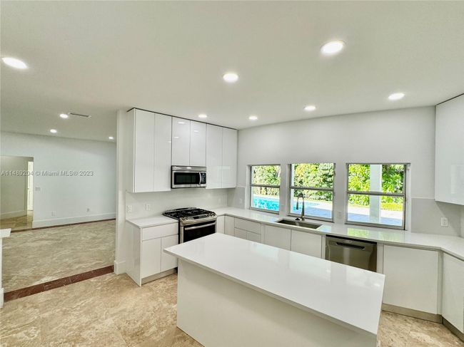 0 - 6540 Sw 135th Ter, House other with 6 bedrooms, 5 bathrooms and null parking in Pinecrest FL | Image 4