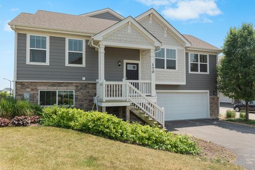 170 Goldenrod Dr, Elgin, IL, 60124-5746 | Card Image
