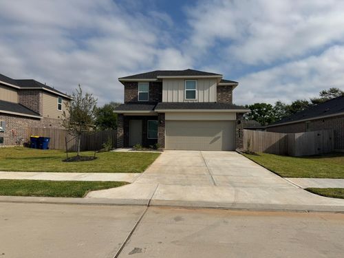407 Robin St, Angleton, TX, 77515-5672 | Card Image