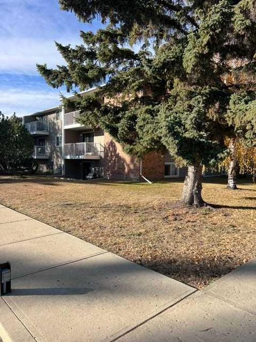 303-49 Bennett St, Red Deer, AB, T4R1V4 | Card Image
